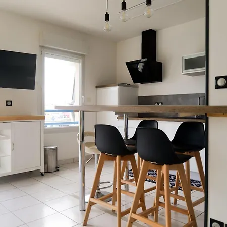 Avec Superbe Vue Sur Le Port De Plaisance Des Sables D'olonne - 4 Personnes Les Sables-dʼOlonne