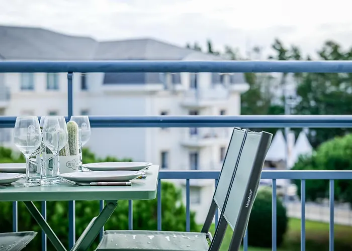 Appartement Avec Superbe Vue Sur Le Port De Plaisance Des Sables D'olonne - 4 Personnes