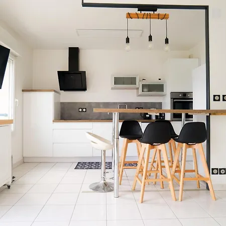 Avec Superbe Vue Sur Le Port De Plaisance Des Sables D'olonne - 4 Personnes *